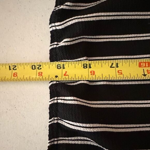 Charming Charlie Black and white striped top - Picture 5 of 8